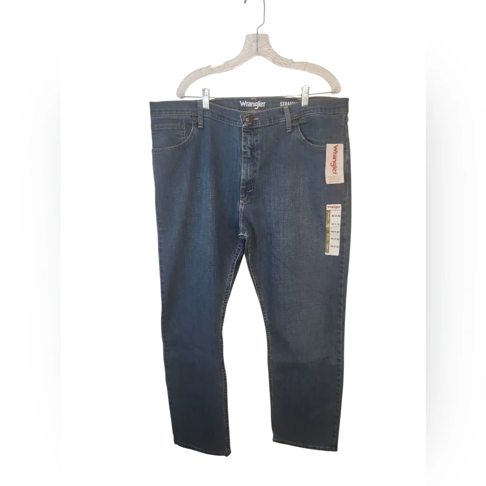 NWT Wrangler Men's Classic Medium Wash Blue Straight Fit Jeans Size 40x30